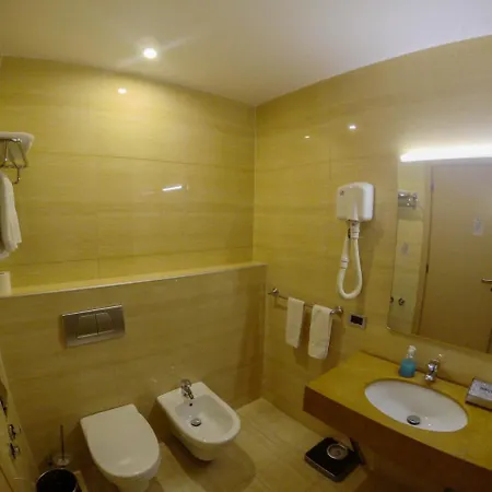 Sky 2 Hotel 4*