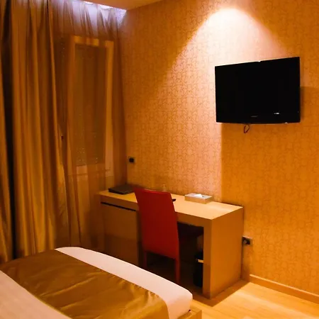 Ξενοδοχείο Sky 2 Τίρανα