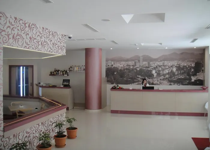 Sky 2 4* Tirana