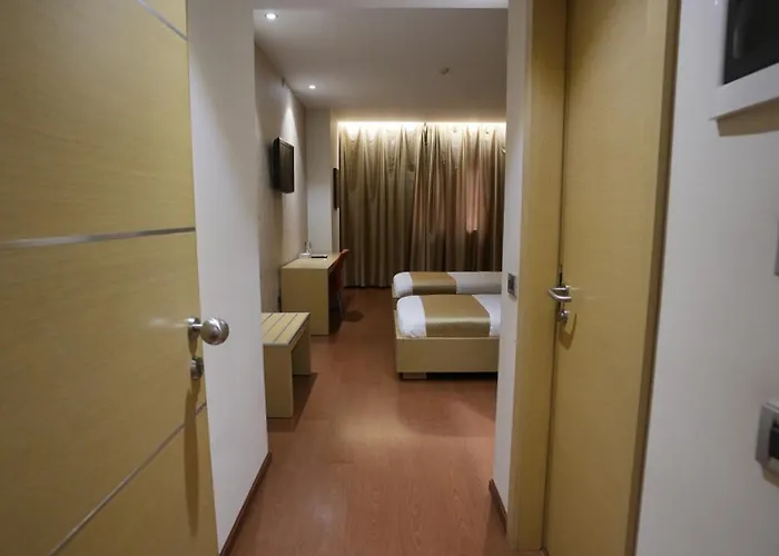 Sky 2 Hotel 4*