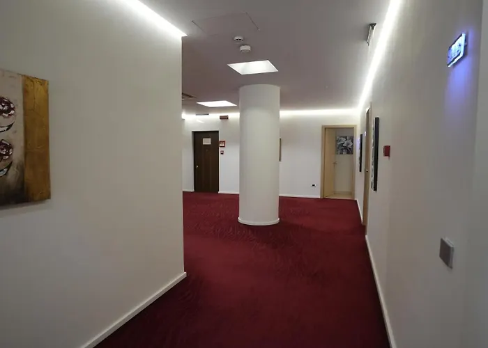 Hotel Sky 2 Tirana