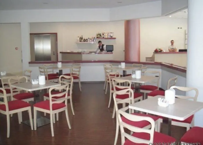 Sky 2 Hotel 4*